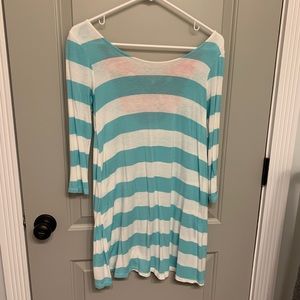 Blue/white/Pink bow back Tunic size small